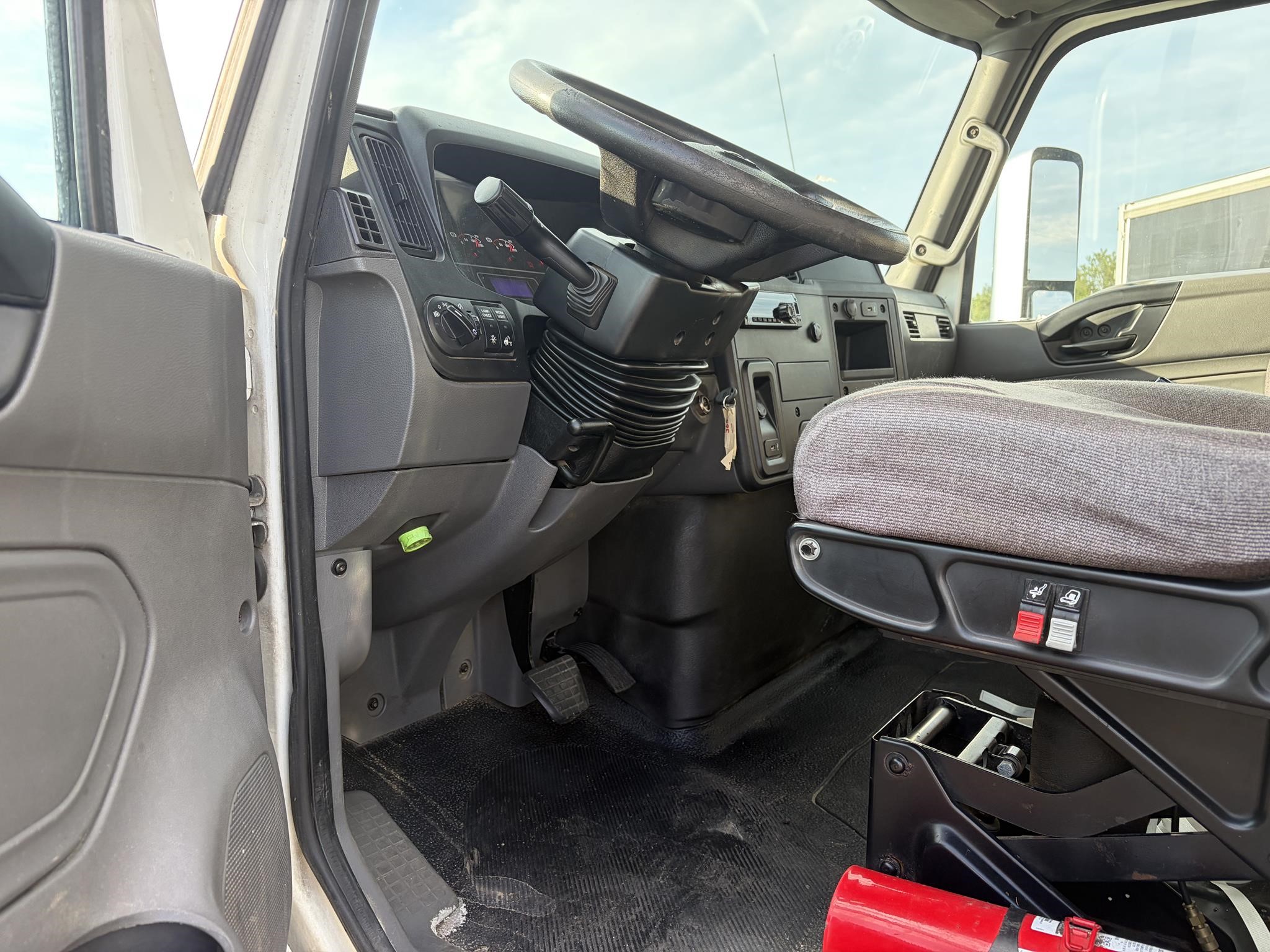 2020 INTERNATIONAL MV 2020 INTERNATIONAL MV - image 6 of 6