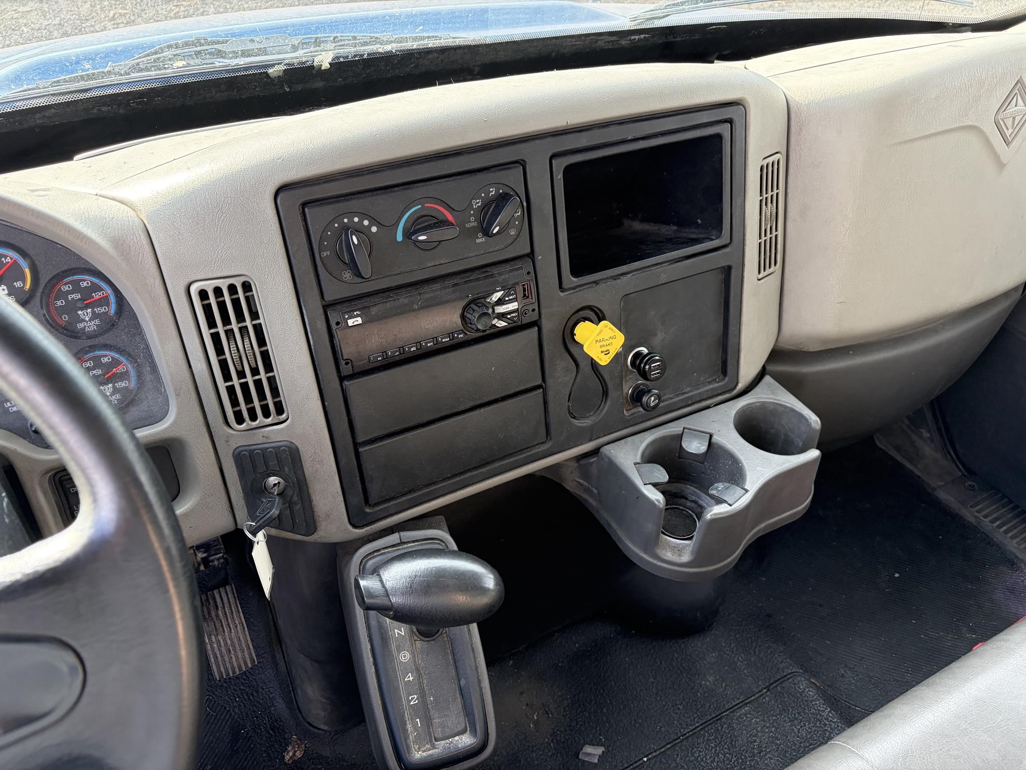 2019 INTERNATIONAL DURASTAR 4300 11043140375 2019 INTERNATIONAL DURASTAR 4300 11043140375