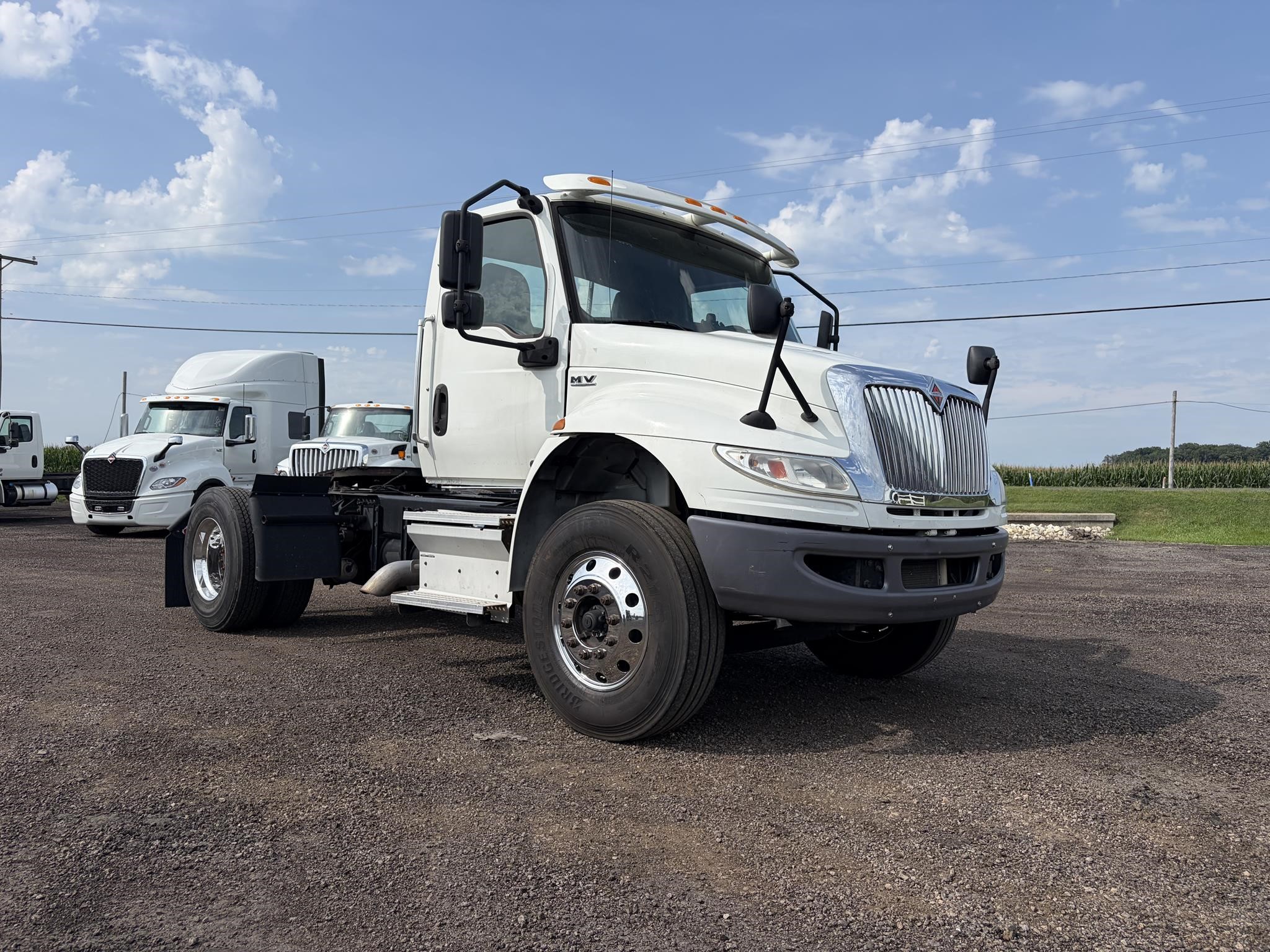 2021 INTERNATIONAL MV 2021 INTERNATIONAL MV - image 1 of 6