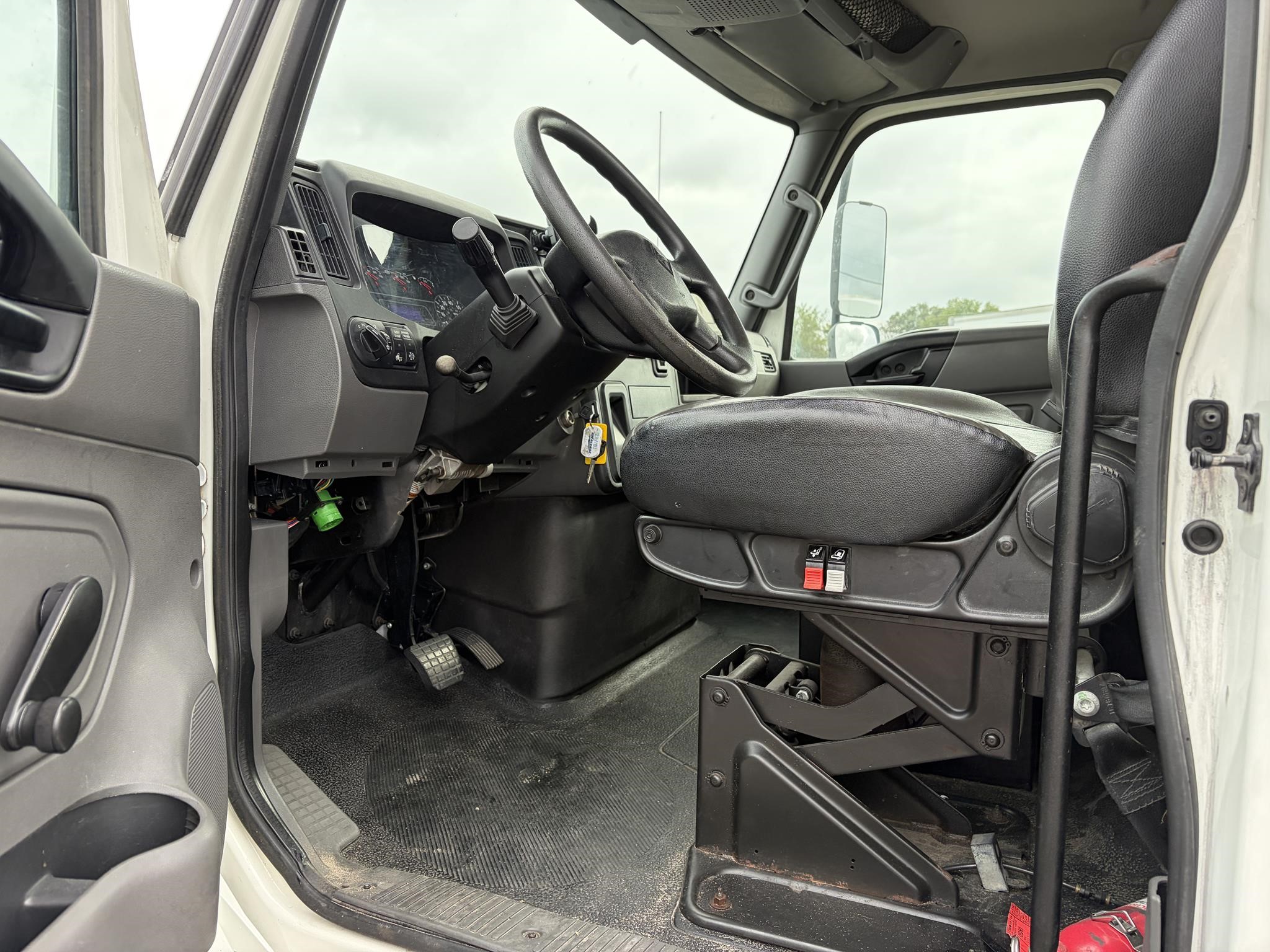 2019 INTERNATIONAL MV 2019 INTERNATIONAL MV - image 6 of 6