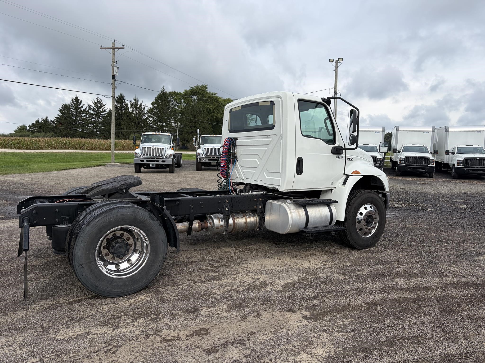 2019 INTERNATIONAL MV 2019 INTERNATIONAL MV - image 3 of 6