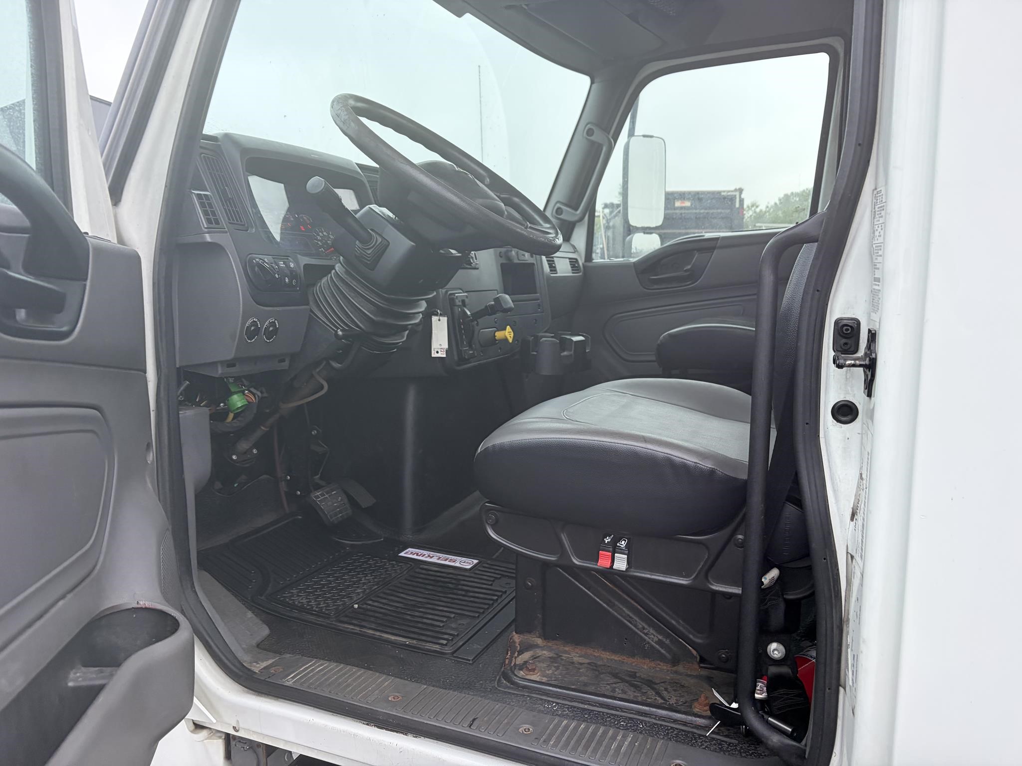 2020 INTERNATIONAL MV 2020 INTERNATIONAL MV - image 6 of 6
