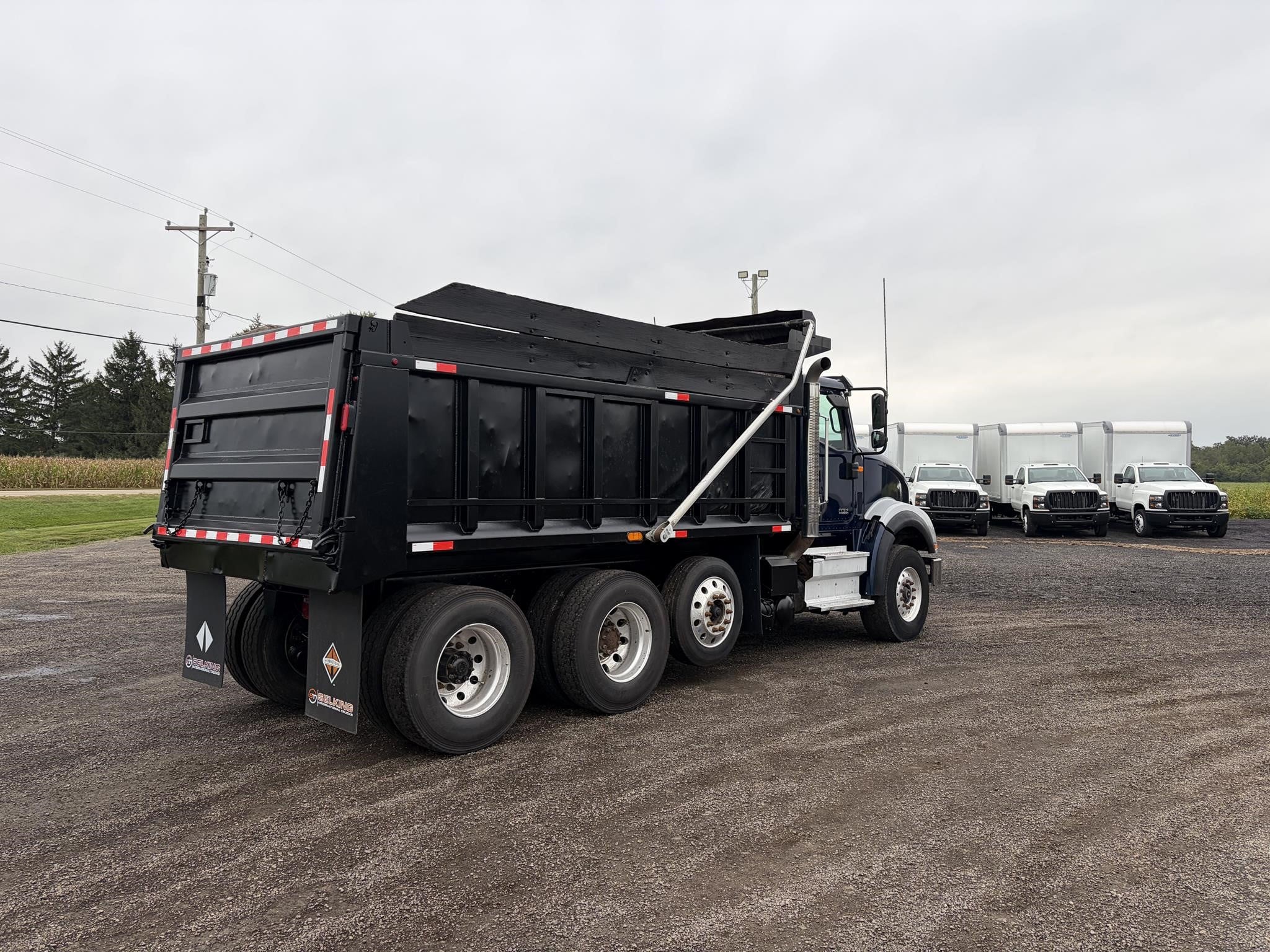 2018 INTERNATIONAL HX 2018 INTERNATIONAL HX - image 3 of 6