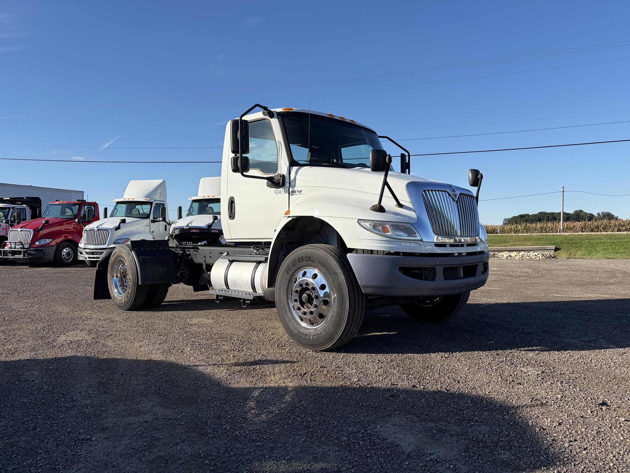 2019 INTERNATIONAL MV 2019 INTERNATIONAL MV - image 1 of 6