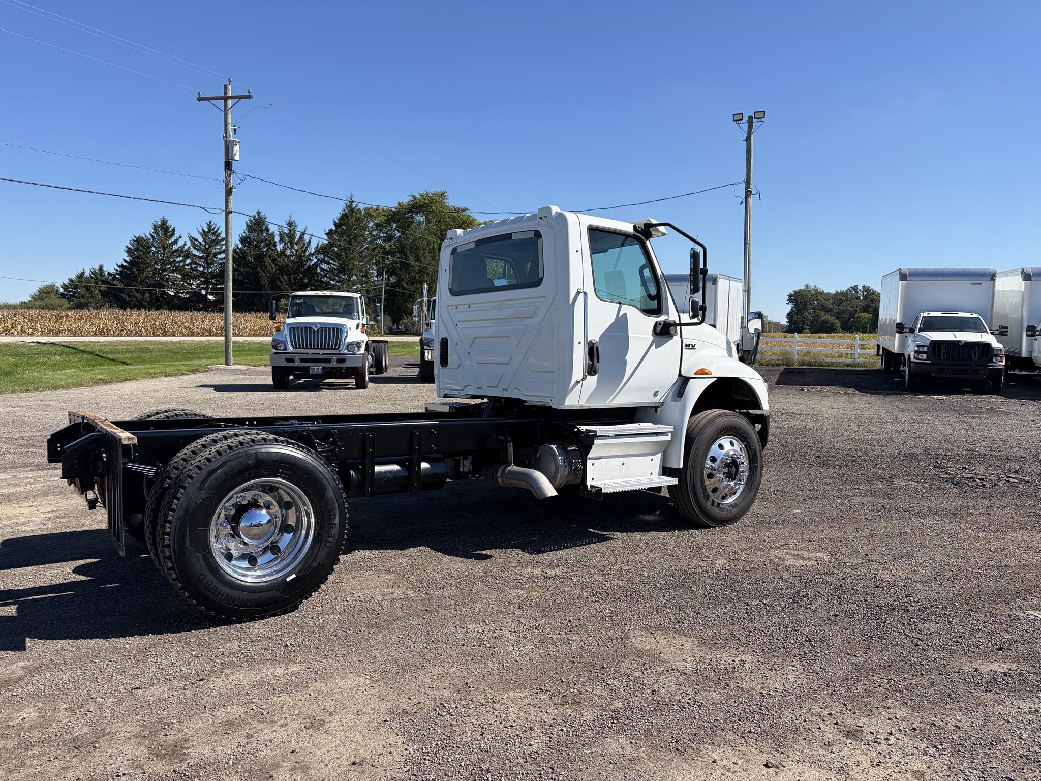2021 INTERNATIONAL MV 2021 INTERNATIONAL MV - image 4 of 6