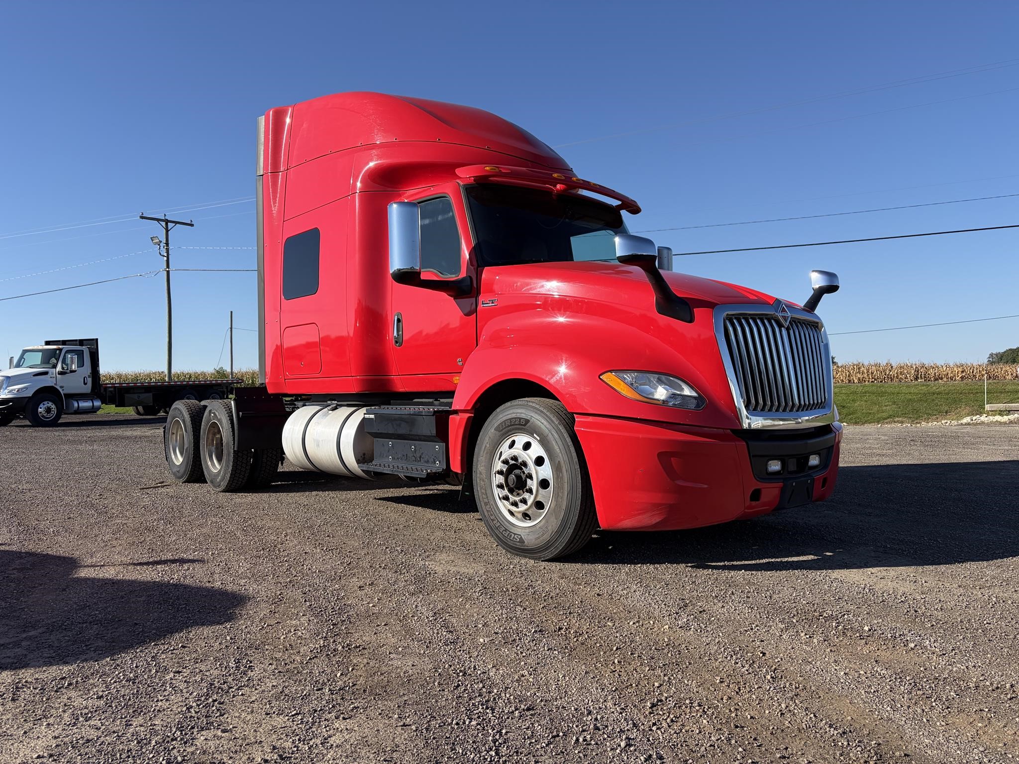 2022 INTERNATIONAL LT 2022 INTERNATIONAL LT - image 1 of 6