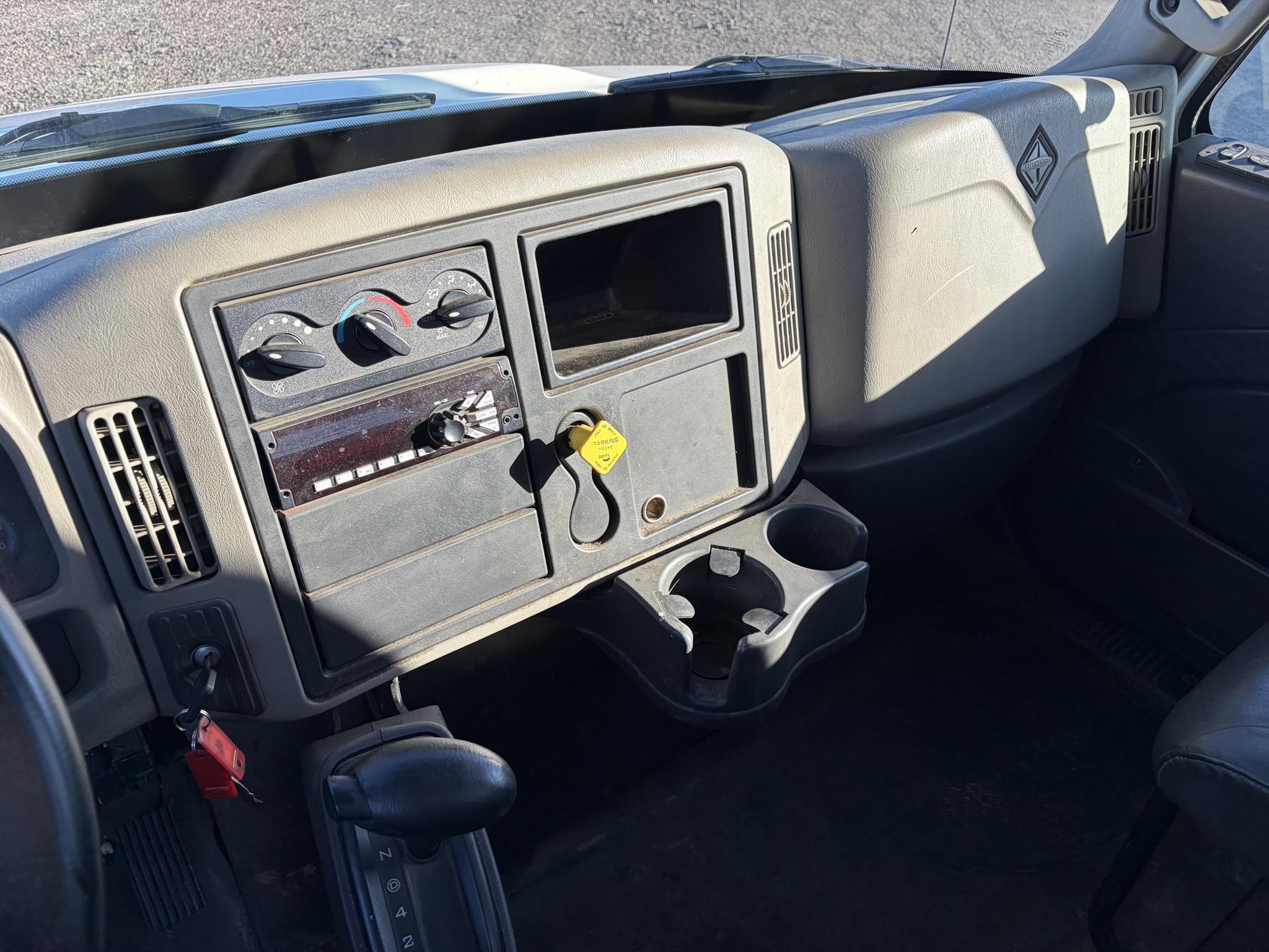 2016 INTERNATIONAL DURASTAR 4300 11049212127 2016 INTERNATIONAL DURASTAR 4300 11049212127