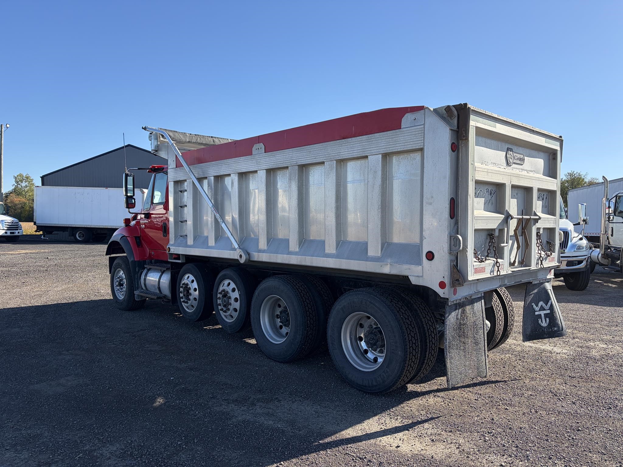 2007 INTERNATIONAL WORKSTAR 7600 2007 INTERNATIONAL WORKSTAR 7600 - image 4 of 6