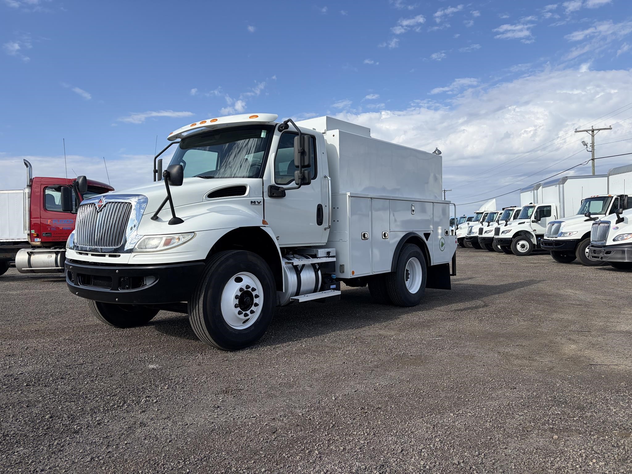 2020 INTERNATIONAL MV 2020 INTERNATIONAL MV - image 1 of 6
